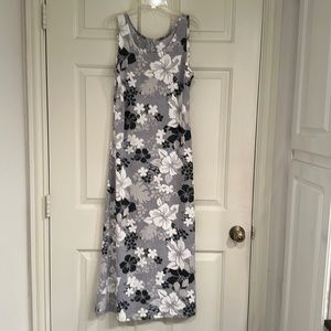 Full - Length Casual, Thin Dress. No side slits